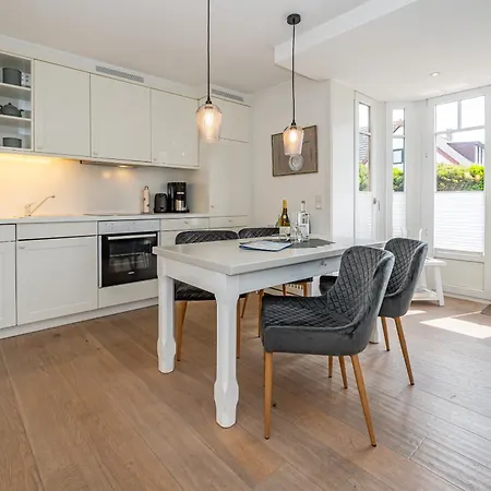 Deckerstrasse 1a, App A Apartment *